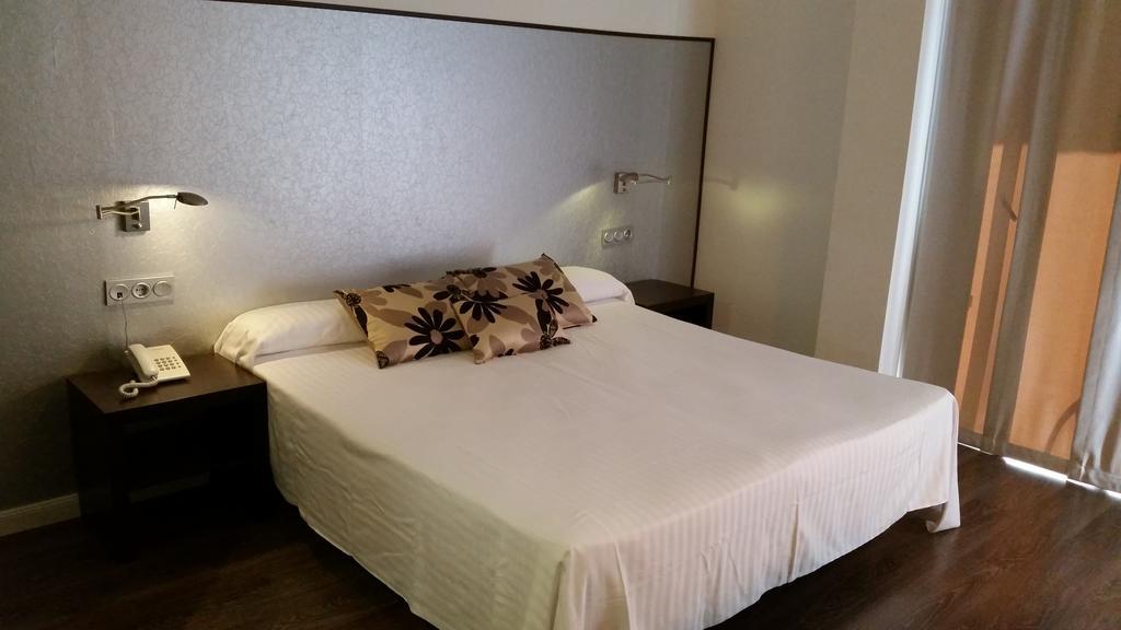 Hotel Embarcadero De Calahonda De Granada Екстериор снимка